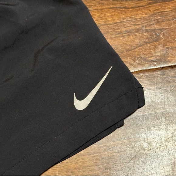 Nike Women’s Athletic Dri-Fit Black Shorts Medium - Picture 2 of 8
